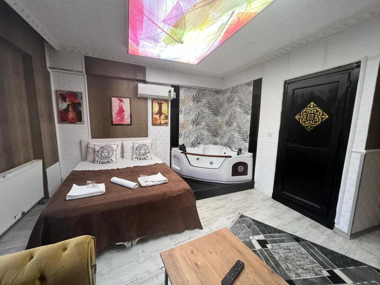 Royal Hotel Fatih Истанбул Екстериор снимка