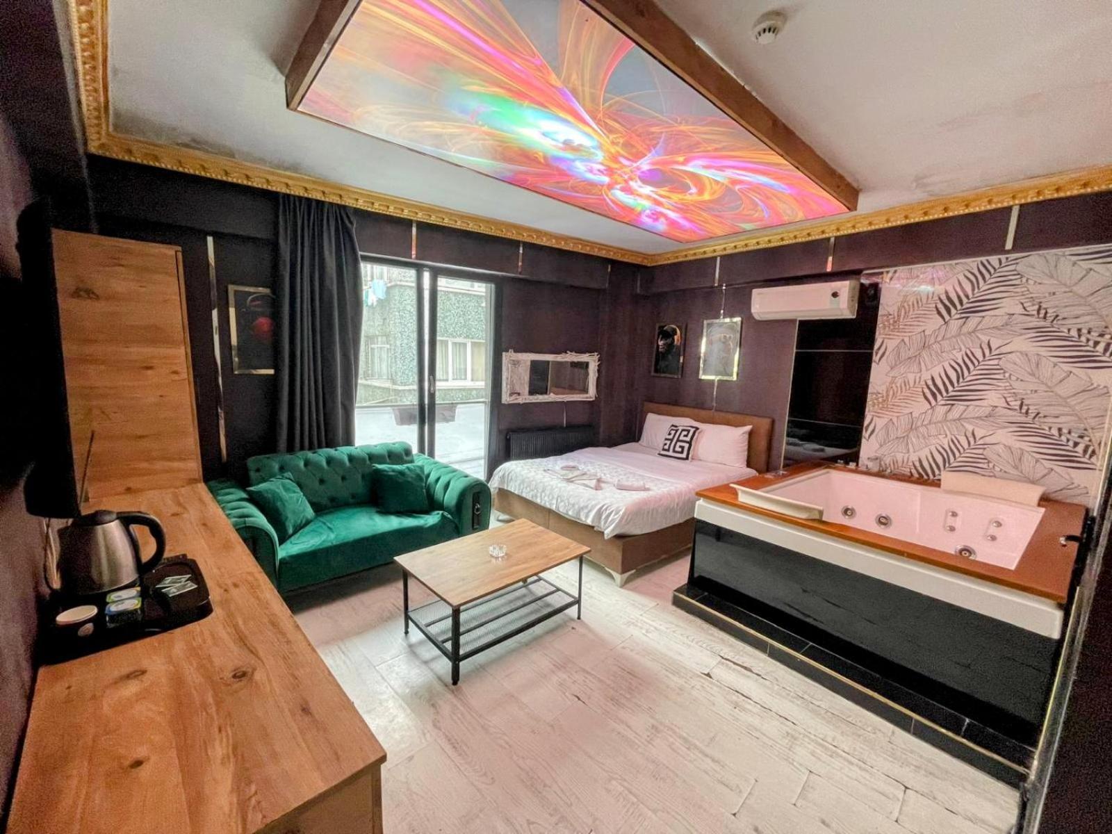 Royal Hotel Fatih Истанбул Екстериор снимка