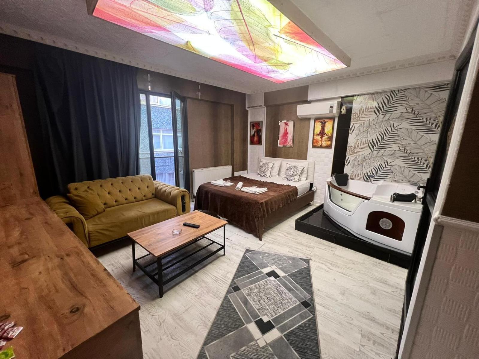 Royal Hotel Fatih Истанбул Екстериор снимка