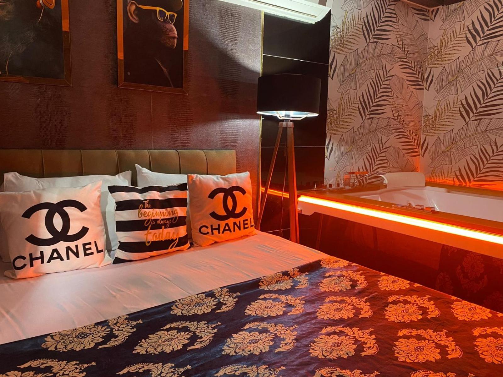 Royal Hotel Fatih Истанбул Екстериор снимка